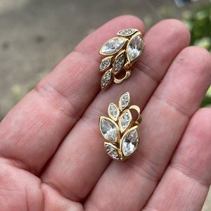 NWT Vintage Nina Ricci Earrings clip ons